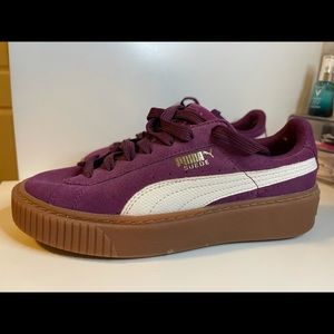 puma suede shoes size 5 woman’s